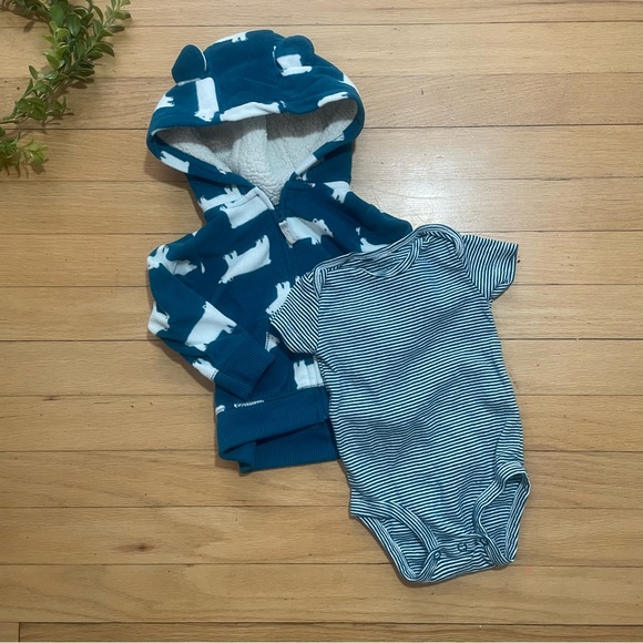 Carter’s Polar Bear Hooded Soft Sweatshirt w/ Ears and Onesie Size 6 Months - Picture 1 of 7